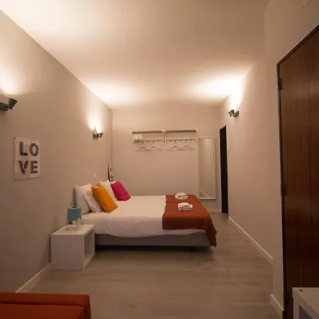 30 Seconds To Bars Maison d'hôtes Sagres